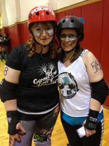 Sisters She Ricochets and Little Lisa Larseny make nice after the bout - Photo by Shady Grove Oliver/KSTK