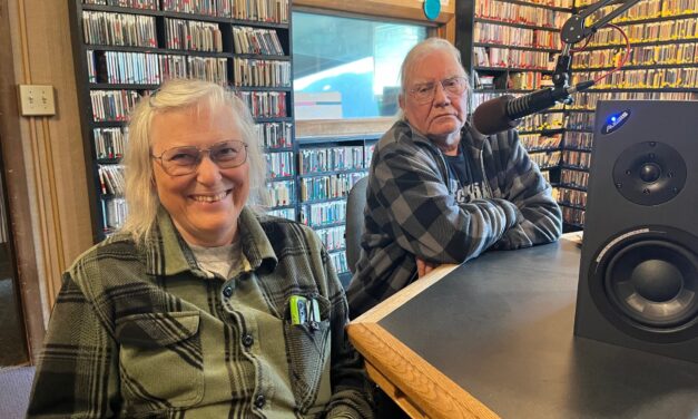 Talk on the Rock: Susan Wise-Eagle and Bruce Eagle on Nemo Point Friday night potlucks