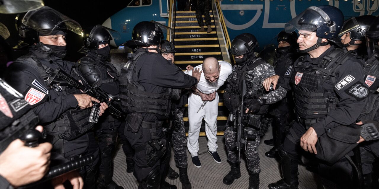 U.S. intelligence memo says Venezuelan government does not control Tren De Aragua gang.
