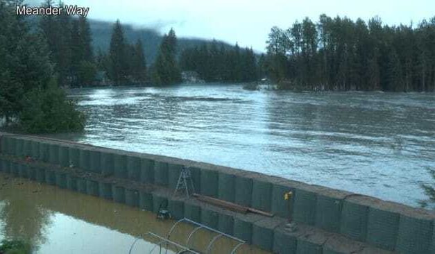 Juneau’s glacial outburst flood has crested, water levels now dropping