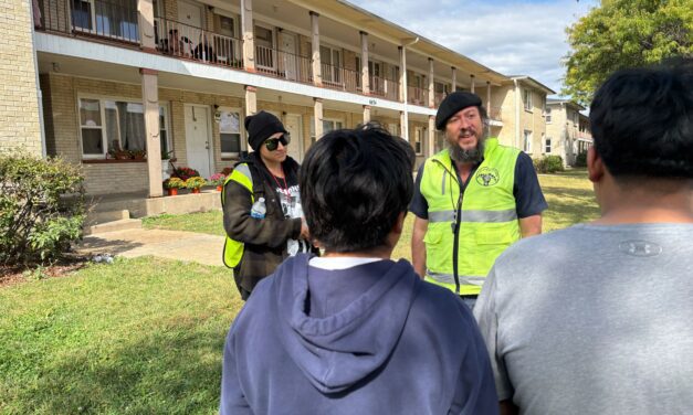 As tensions rise in Chicago, volunteers patrol neighborhoods to oppose ICE and help migrants escape