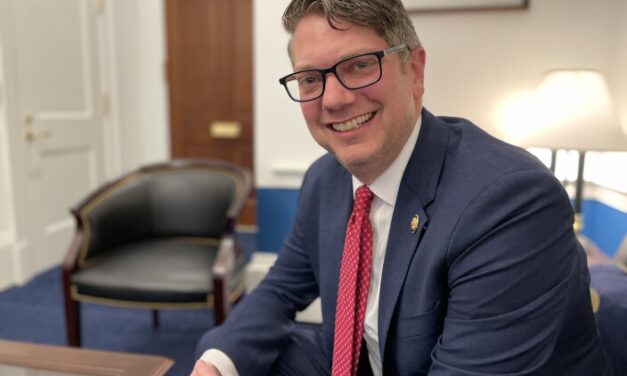 Alaska delegation split on bill requiring voters to prove citizenship at registration