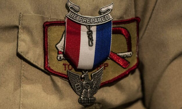 Pentagon shifts toward maintaining ties to Scouting