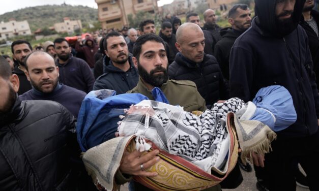 Israeli soldiers fire on family car in occupied West Bank, killing 4