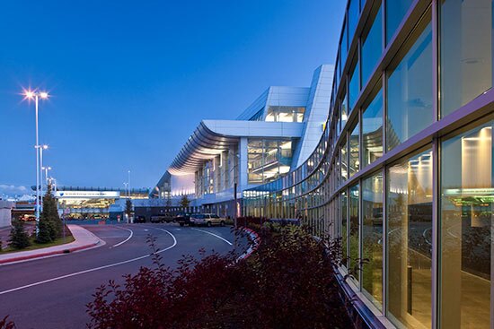 Anchorage air travelers caught in long TSA lines