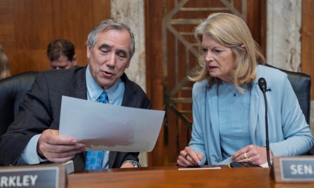 Murkowski votes against Iran war as Republican resistance grows