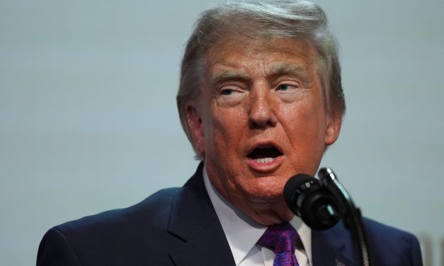 U.S. government to drop tax claims against Trump in broadening of IRS settlement