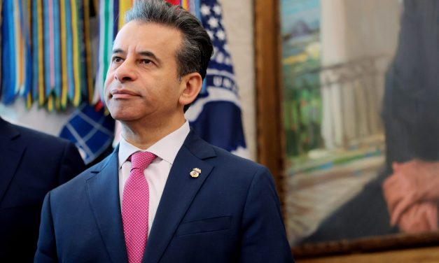 FDA commissioner is set to resign after tumultuous tenure