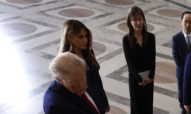Potential Taiwan tension sparked ‘last minute’ change in Trump-Xi National Archives visit