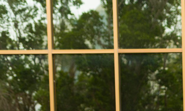5 simple ways to relieve the aches and pains of sitting at a desk all day