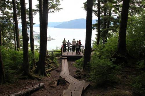 Mt. Dewey / Petroglyph Beach trail extension